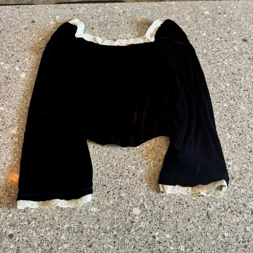 Free People l Twlya Top l Size: M